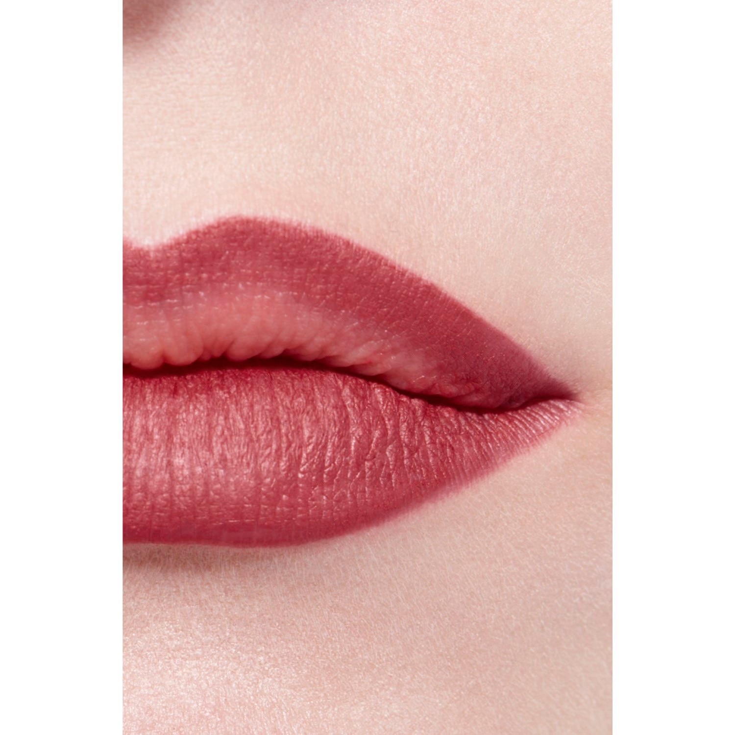 LÁPIZ CONTORNO DE LABIOS DE LARGA DURACIÓN
